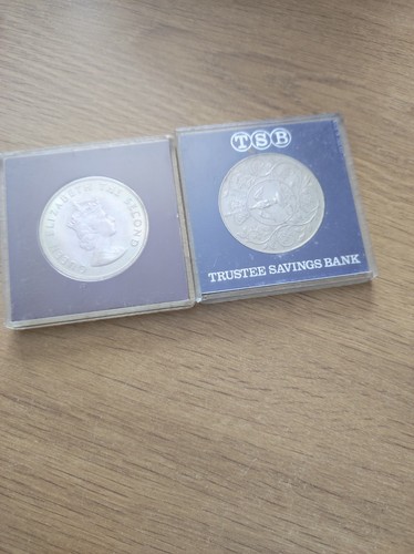 Silver jubilee crown - jubilee, and