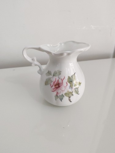 Vintage hadida bathroom - hadida,