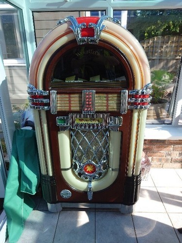 Wurlitzer jukebox one - one, more