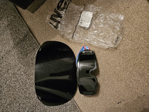 Welding uvex goggles and face - welding,