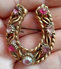 Vintage Jewellery Pink Red Lilac Aurora Borealis Horseshoe Brooch 