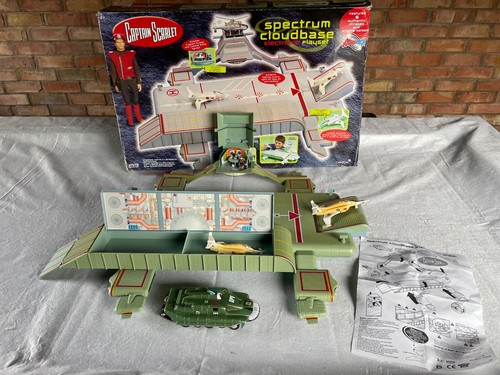 Captain scarlet spectrum - captain,
