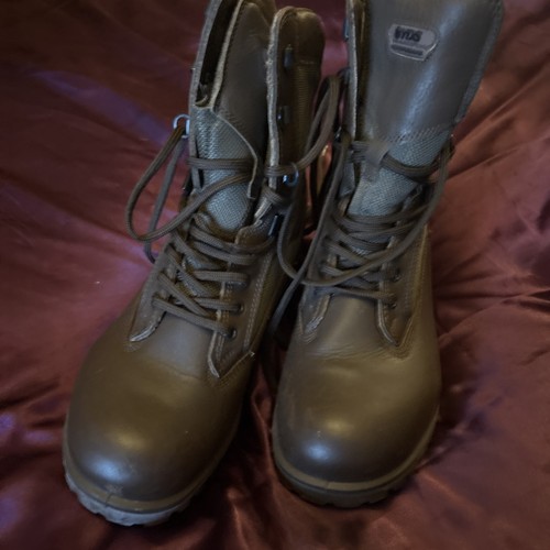 Genuine army boots - army,