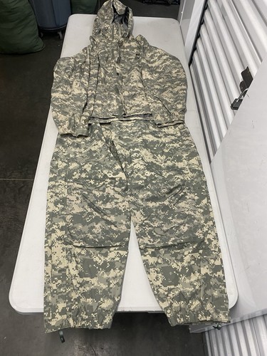 Gen layer army issued ucp - 3, 6