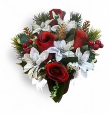 CHRISTMAS GRAVE POT WITH ROSES