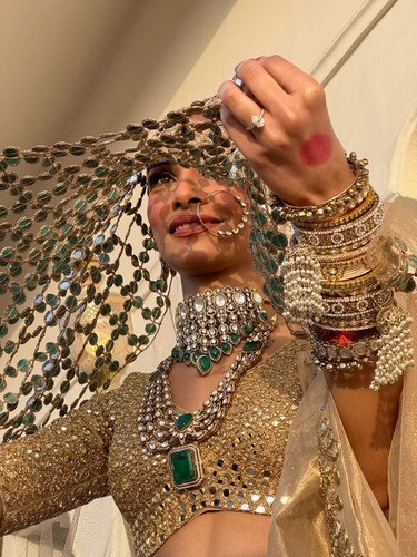 Only dupatta kareena kapoor - dupatta,