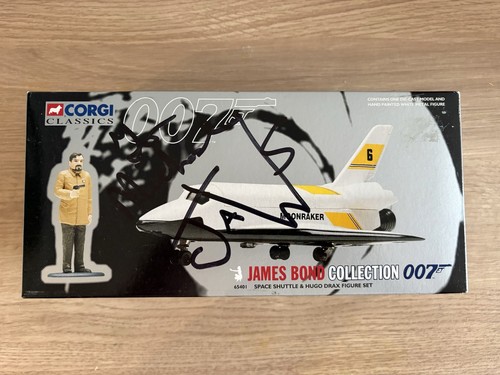 James bond corgi moonraker - james,