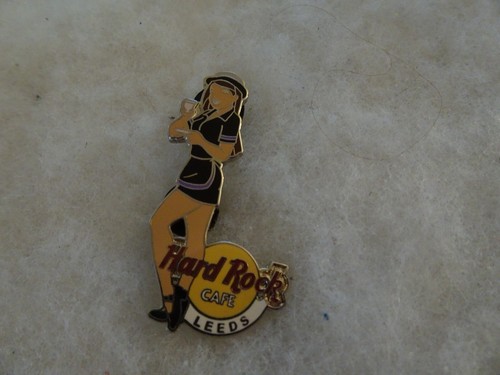 Hard rock cafe pin - cafe, leeds