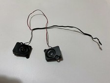 Fujitsu Lifebook AH532 speakers left and right