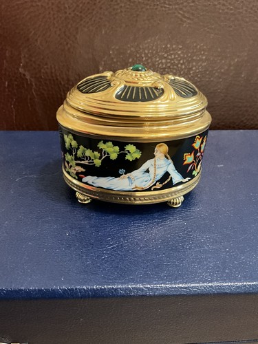 Franklin mint house - franklin,