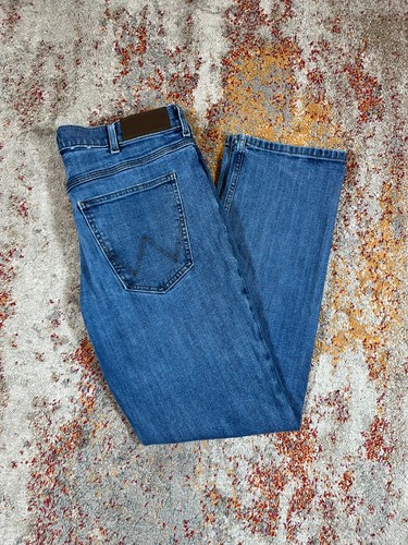 Wrangler 2023 medium wash - medium, blue