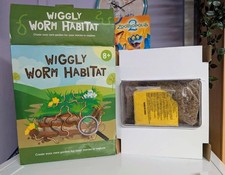 Bug Hotel Wiggly Worm Bug