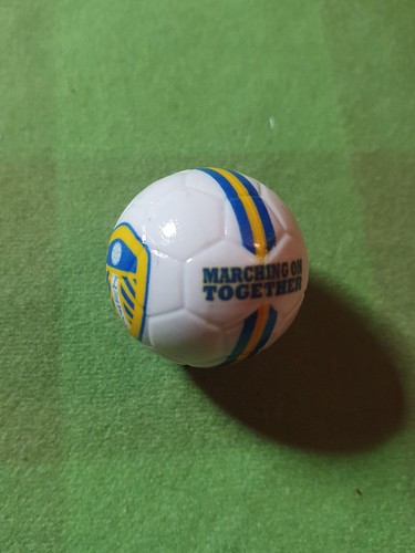 Subbuteo 22mm leeds united - subbuteo,