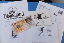 Banksy signed tenner & dismaland stamp + Original postcard 2015 from WSM Lils113