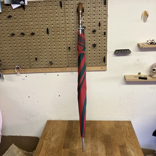 Vintage umbrella red green - red,