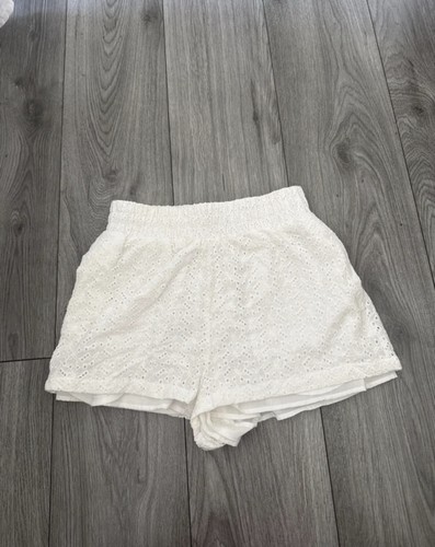 Zara floral white shorts size - white,