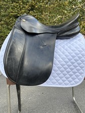 KN  dressage saddle 17.5”