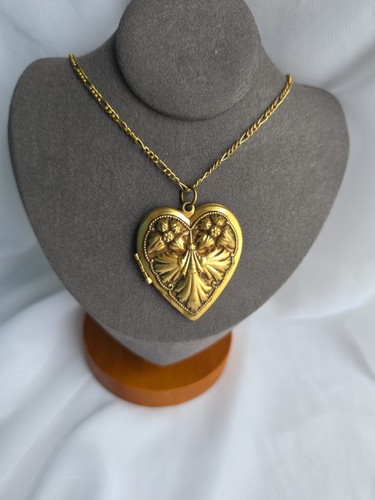 Vintage repousse heart locket - vintage,