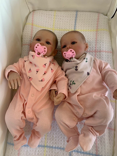 Andrea arcello twin - andrea,