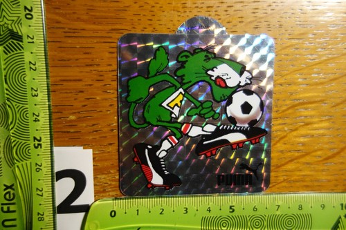 Old sticker athletic shoes - old,