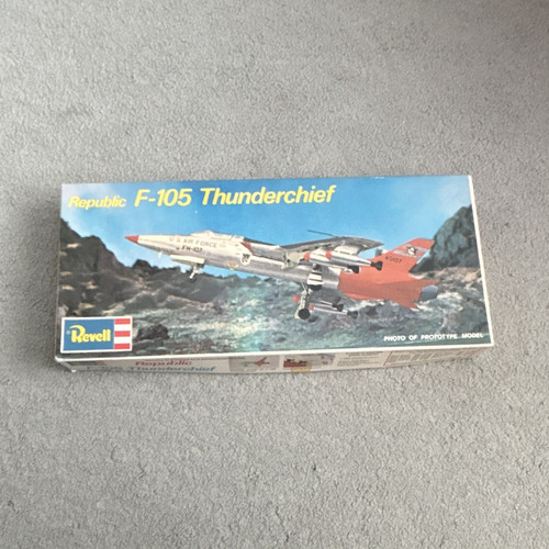 Revell republic 105 - revell, f-105