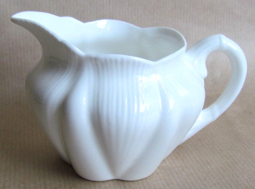 Shelley china dainty pattern - china,