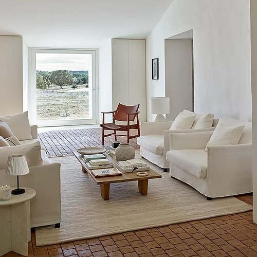 The white company - white, folkestone