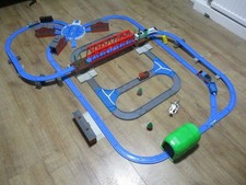 tomy trackmaster thomas the tank engine train set spiral turntable & train etc