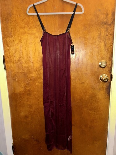 Unif nwt sheer red - red, maxi