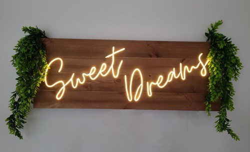 Sweet dreams led neon - dreams,