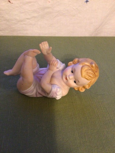 Vintage piano baby figurine - piano,