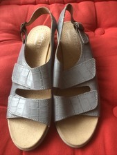 Hotter Ladies Sandles Size 5 1/2. NEW. Grey