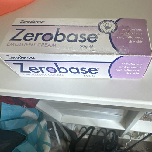 Zerobase emollient moisturiser - zerobase,