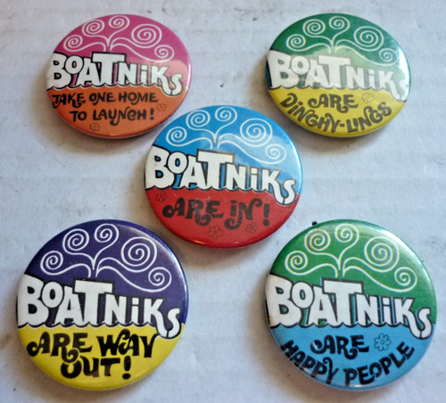 Five vintage tin badges - (5),
