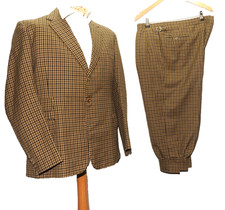 VINTAGE BESPOKE STRICKLAND & SONS SAVILE ROW TWEED PLUS FOUR SUIT 42" R W 40''