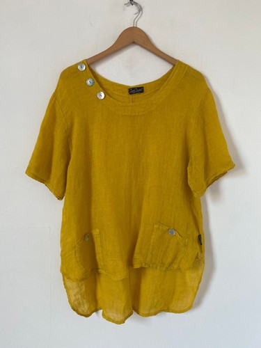 Sarah santos linen top medium - top,