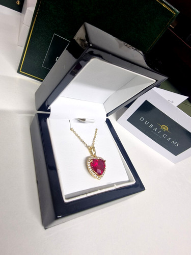 Yellow gold finished red - , ruby