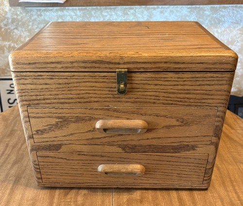 Custom oak chest hinged - custom, w/hinged