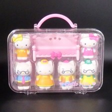 SANRIO Hello Kitty & Family
