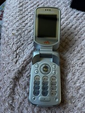 Sony Ericsson W300i Flip