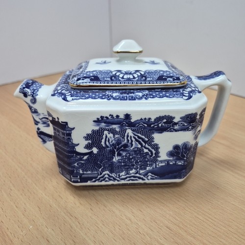 Vintage reproduction wade - reproduction, by