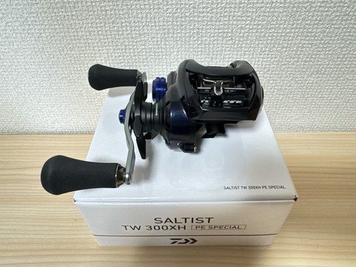 Daiwa baitcasting reel - daiwa,