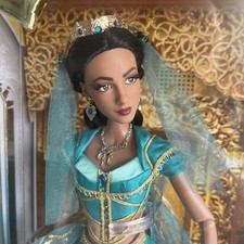 Jasmine Limited Edition Doll – Aladdin – Live Action Film – 17'' [OPENED/USED]