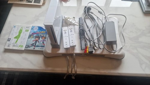Nintendo wii console bundle - wii,