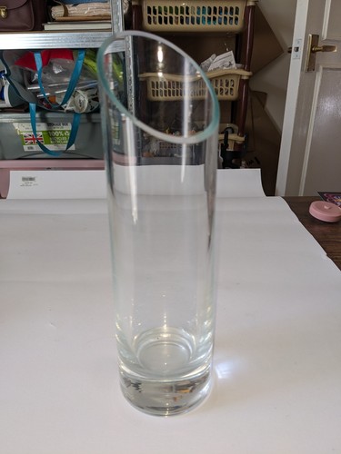 Asymmetrical thick clear glass - asymmetrical,