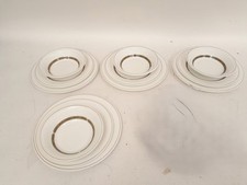 Vintage Wedgwood Insignia 4 Person Dinner Set - Elegant Design - Bowls Plates