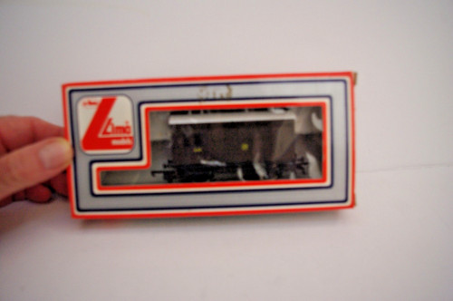 Lima 305625 gwr horse box - lima,