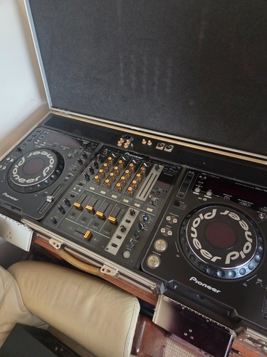 Pioneer cdj 1000 pair bundle - pioneer,