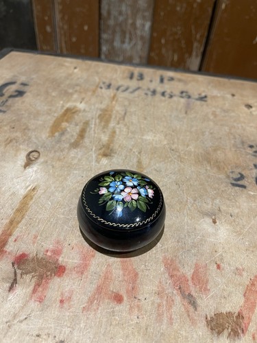 Traditional russian lacquer - traditional,