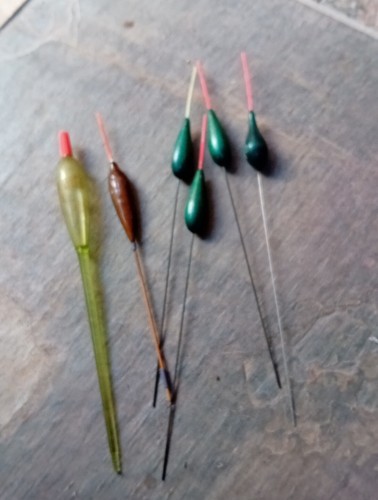 Floats - 6,